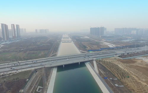 郑州市建设投资集团有限公司承建的跨南水北调桥_副本.jpg